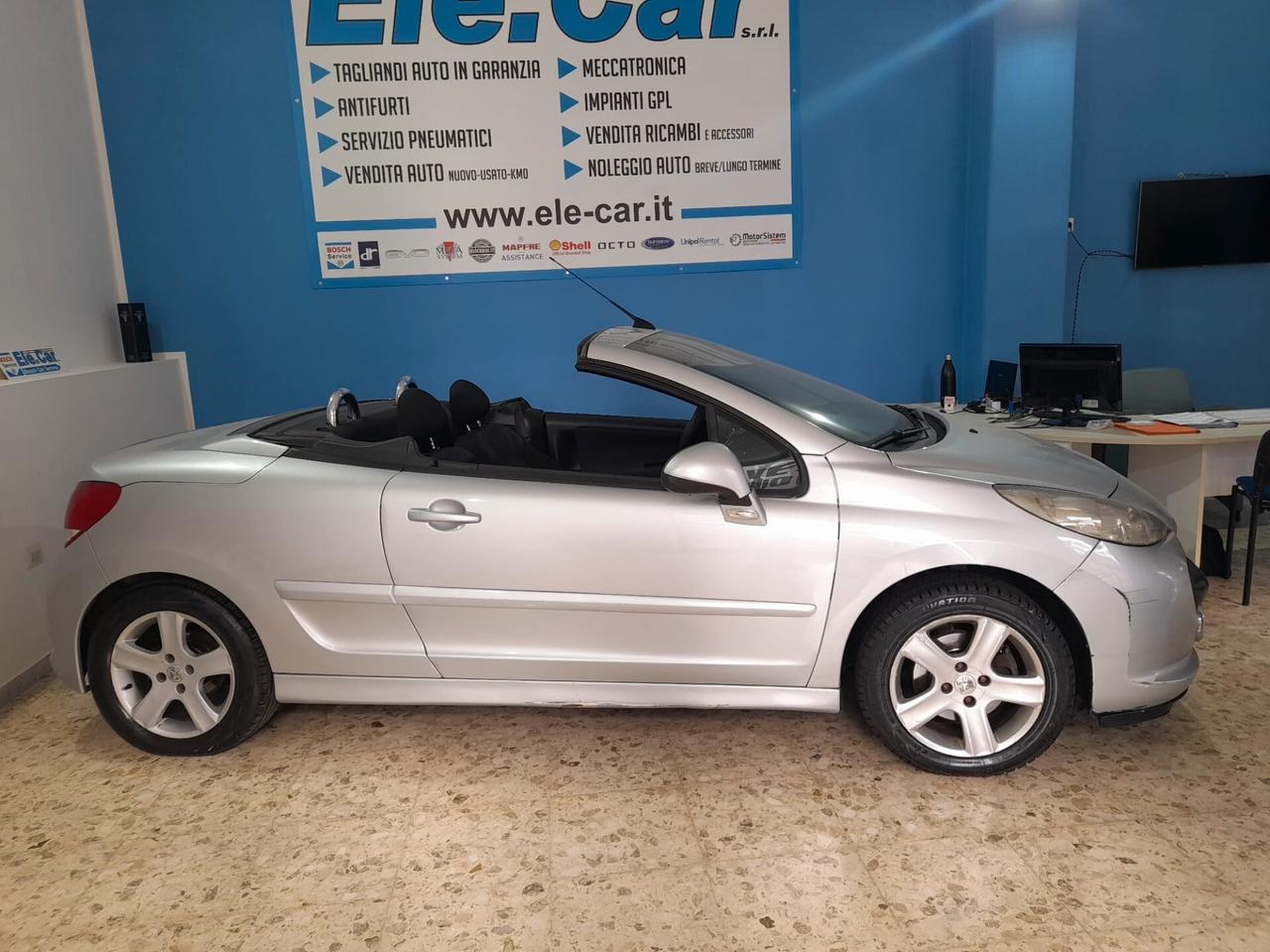 Peugeot 207 1.6 8V HDi 112CV CC Féline