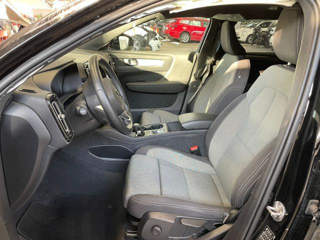 VOLVO XC40 1.5 T4 RECHARGE PLUG-IN HYBRID AUTOMATICO