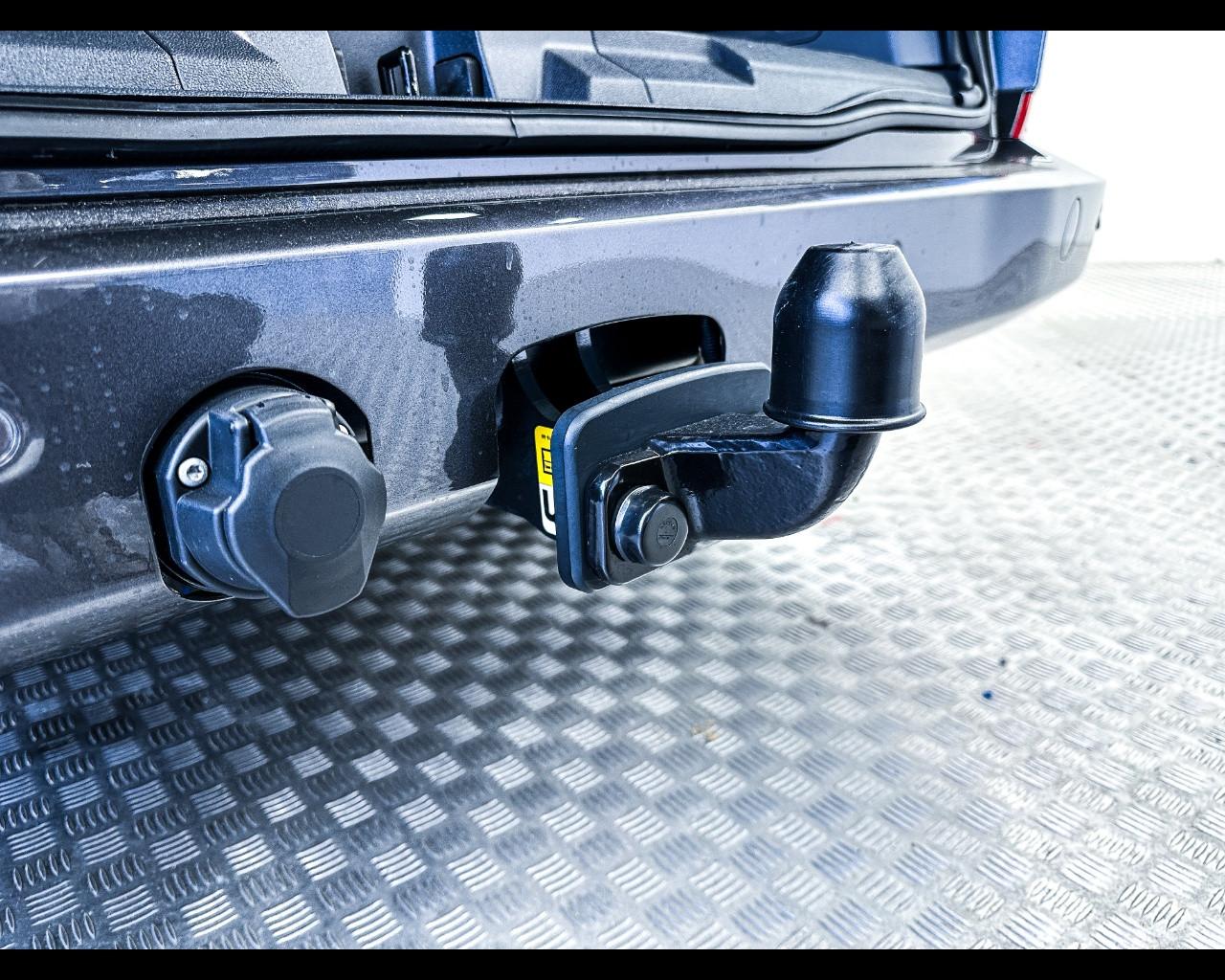 FORD Tourneo Custom 2ªs - Tourneo Custom 320 2.0 EcoBlue 170CV aut. PC Titanium