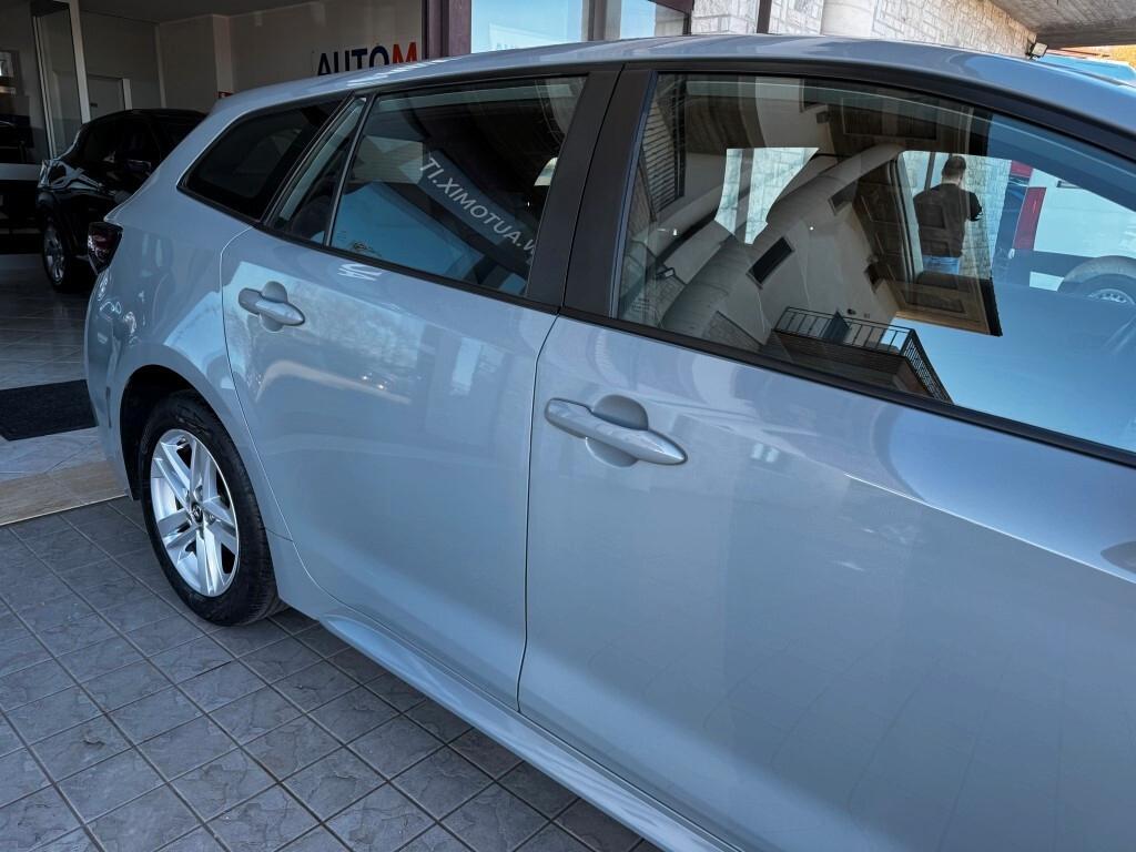 Toyota Corolla Touring Sports 1.8 Hybrid Business
