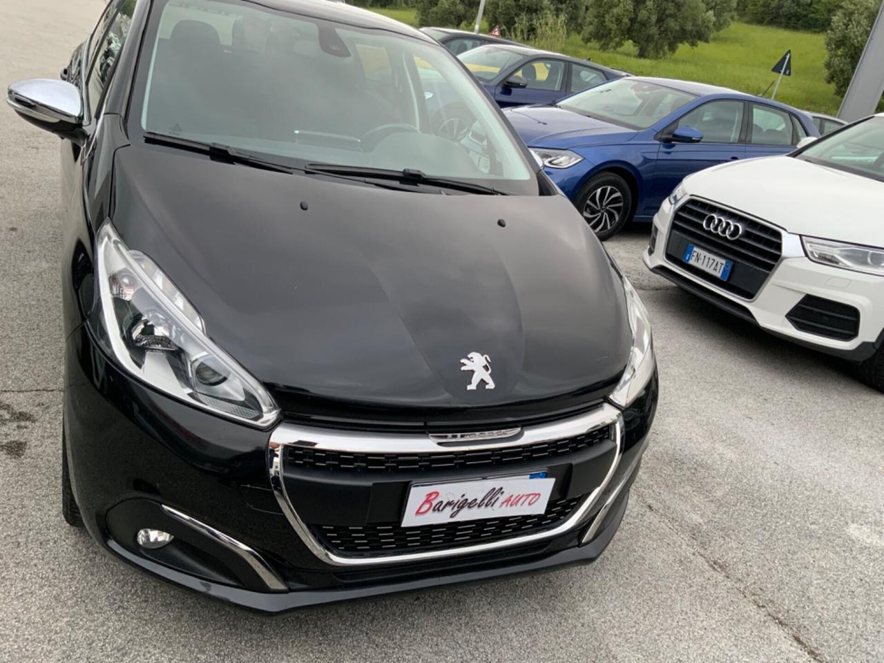 Peugeot 208 PureTech 82 5p. GPL Allure