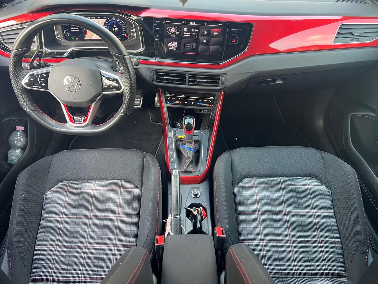 Volkswagen Polo GTI 2.0 TSI GTI #10534