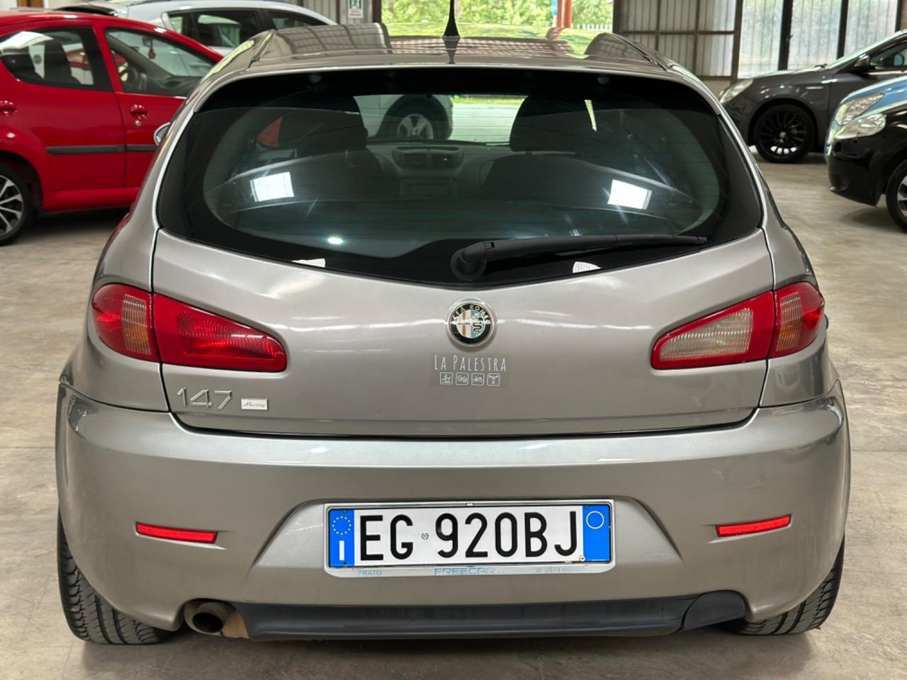 Alfa Romeo 147 1.6 16V TS (105) 5P MOVING METANO KMCERT