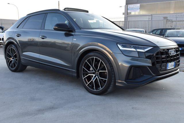 AUDI Q8 50 TDI 286 CV quattro tiptronic Sport *TETTUCCIO*