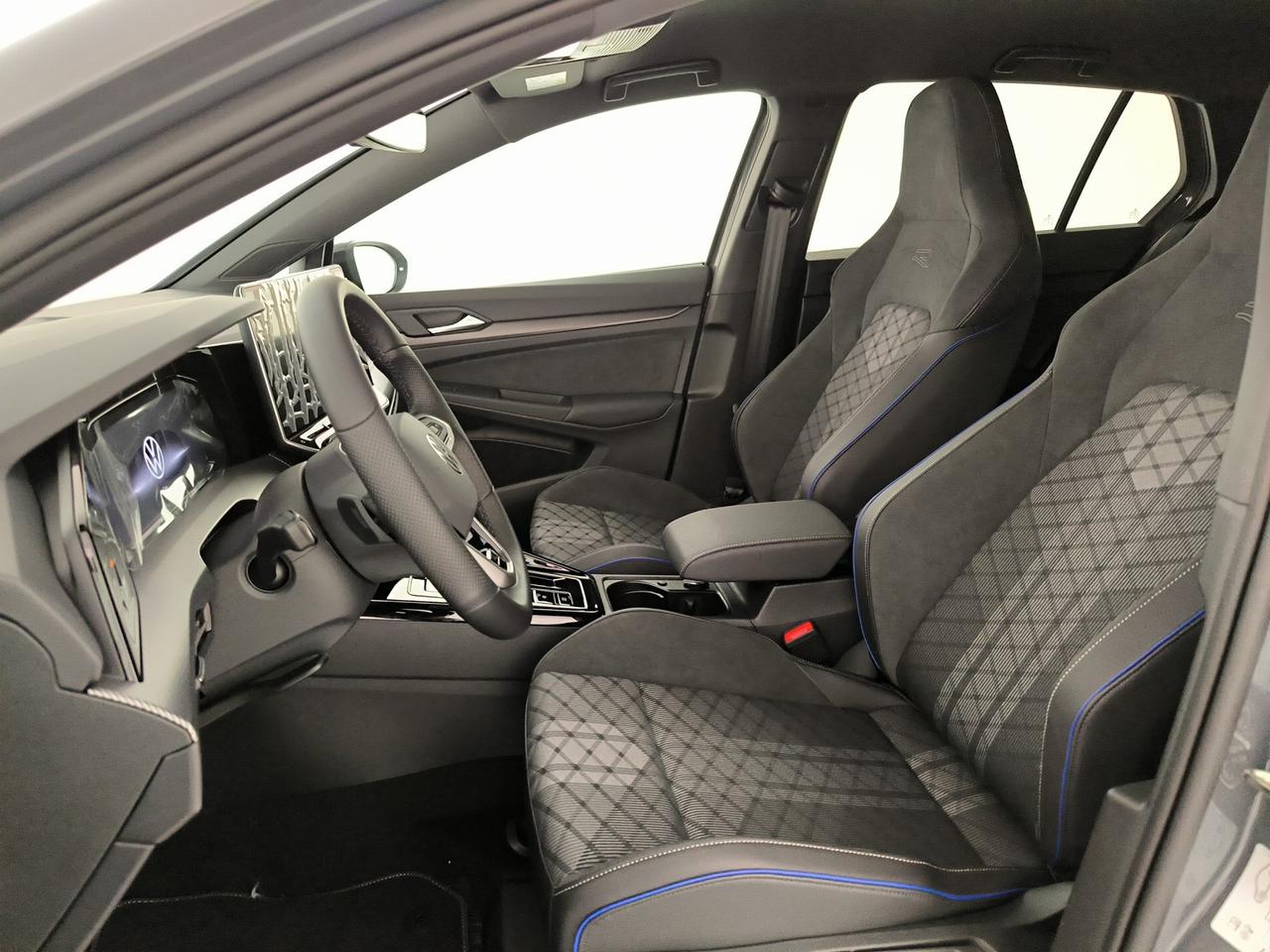 Volkswagen Golf 1.5 etsi r-line plus 115cv dsg
