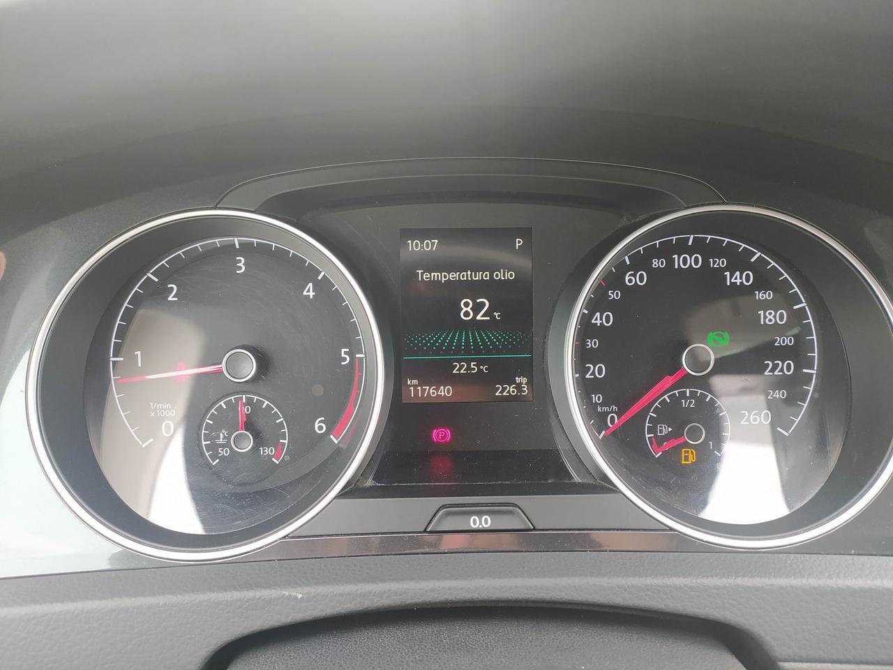 Volkswagen Golf Business 1.6 TDI BlueMotion #11156