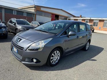 PEUGEOT 5008 1.6 HDi 112CV Business
