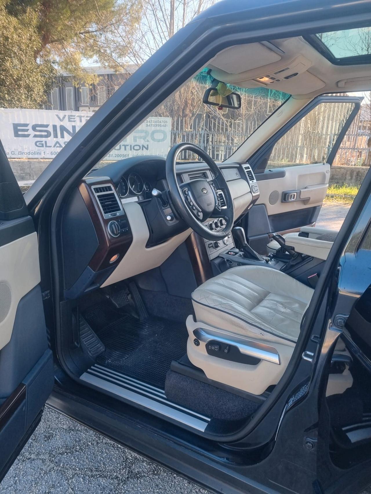 Land Rover Range 3.0 Td6 Vogue Foundry