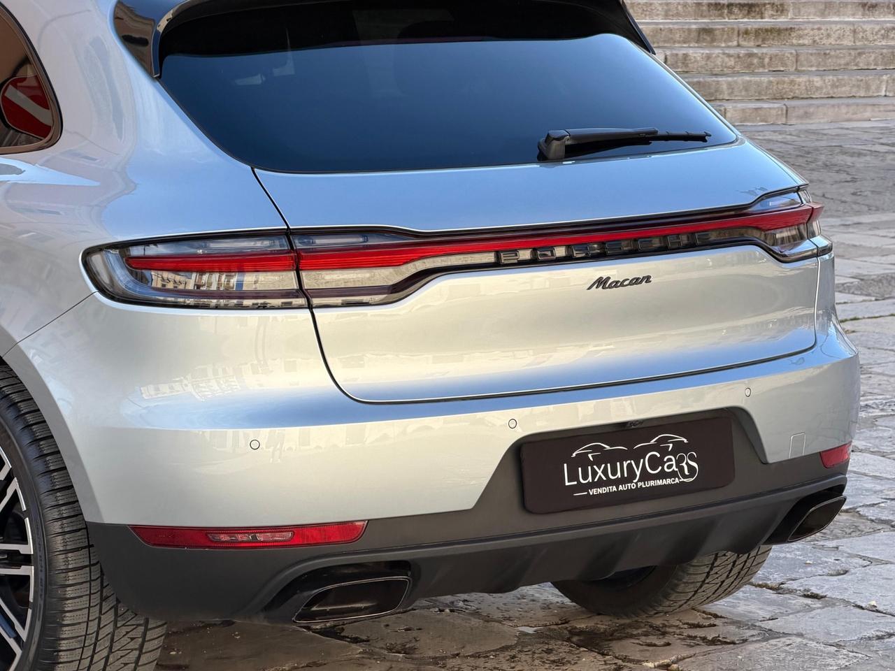 Porsche Macan 2.0 TURBO 245 CV PDK TETTO PASM