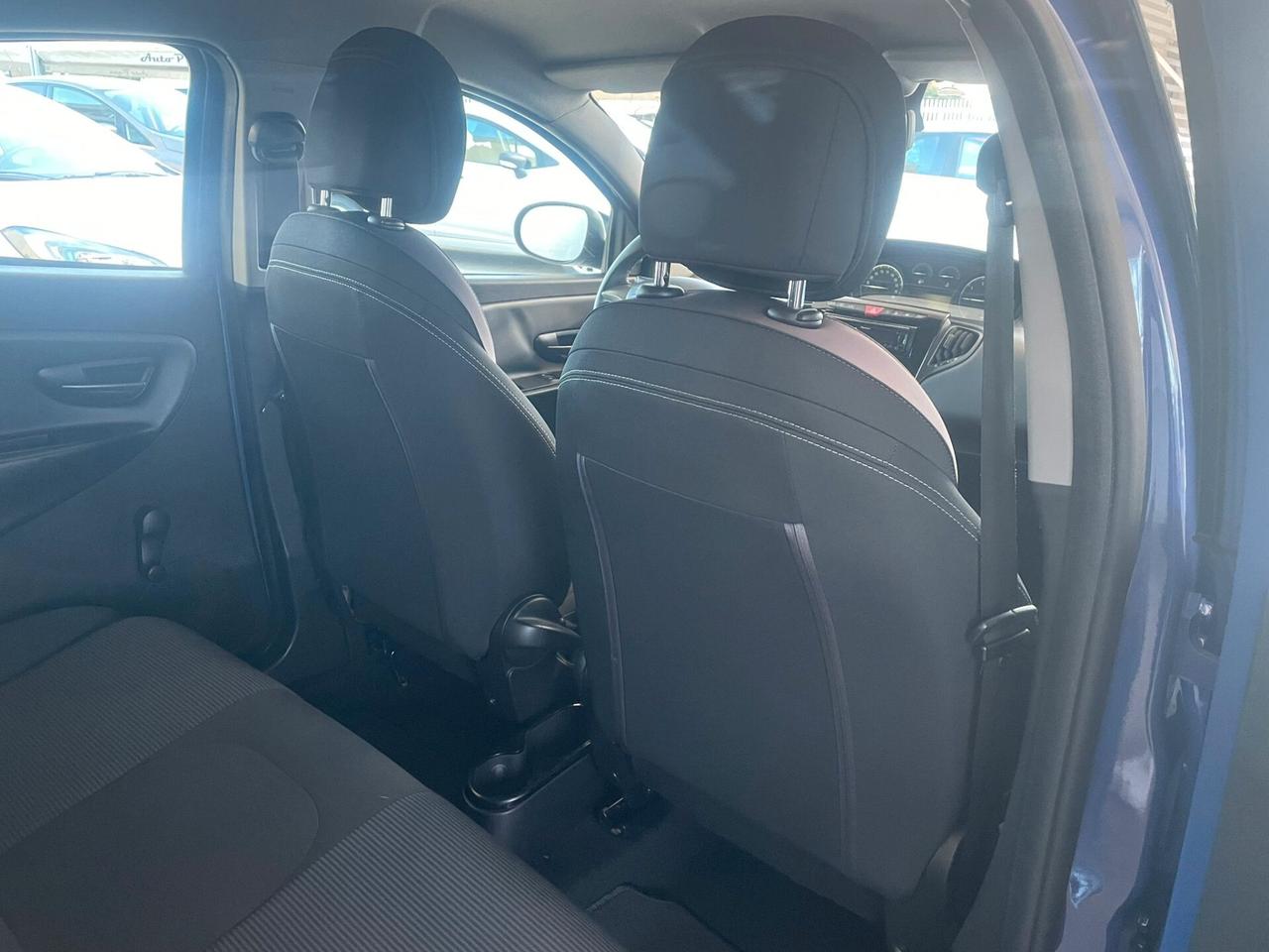 Lancia Ypsilon 1.3 MJT 16V 95 CV 5 porte