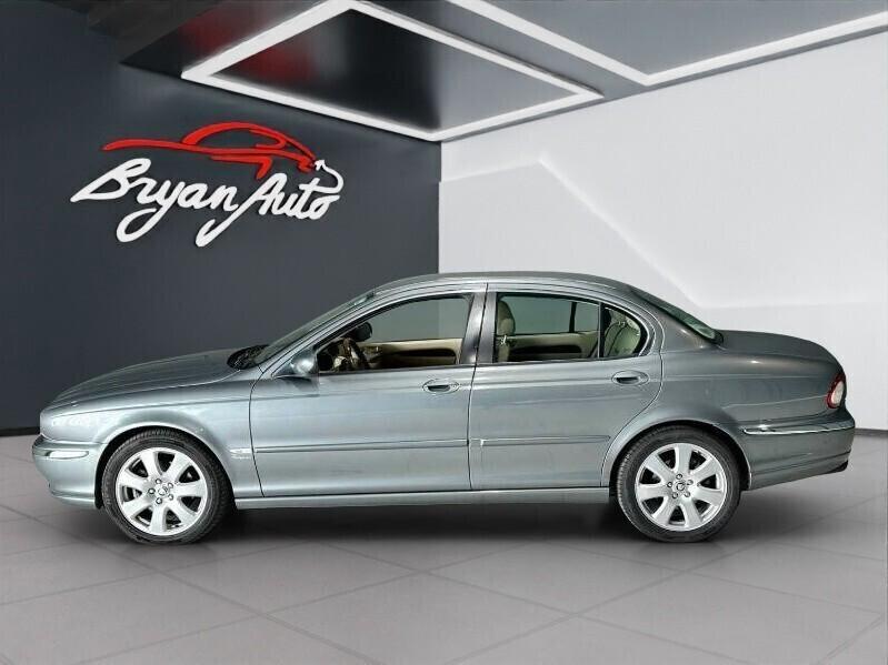 Jaguar X-Type 2.5 V6 24V cat Executive