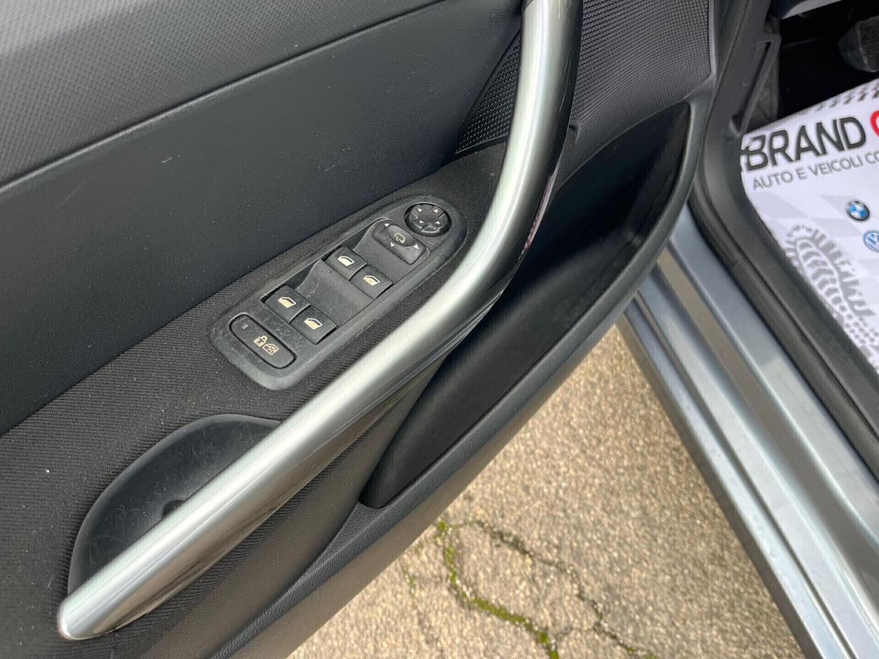 Peugeot 308 2.0 HDi 150CV 5p. Allure Unipro 2011