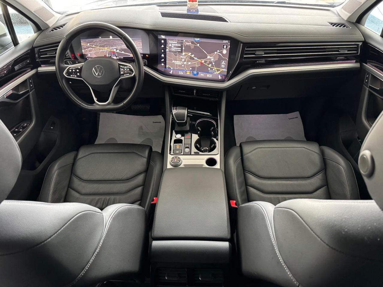 Volkswagen Touareg 3.0 V6 tdi Elegance 231cv 1Prop Da Vetrina