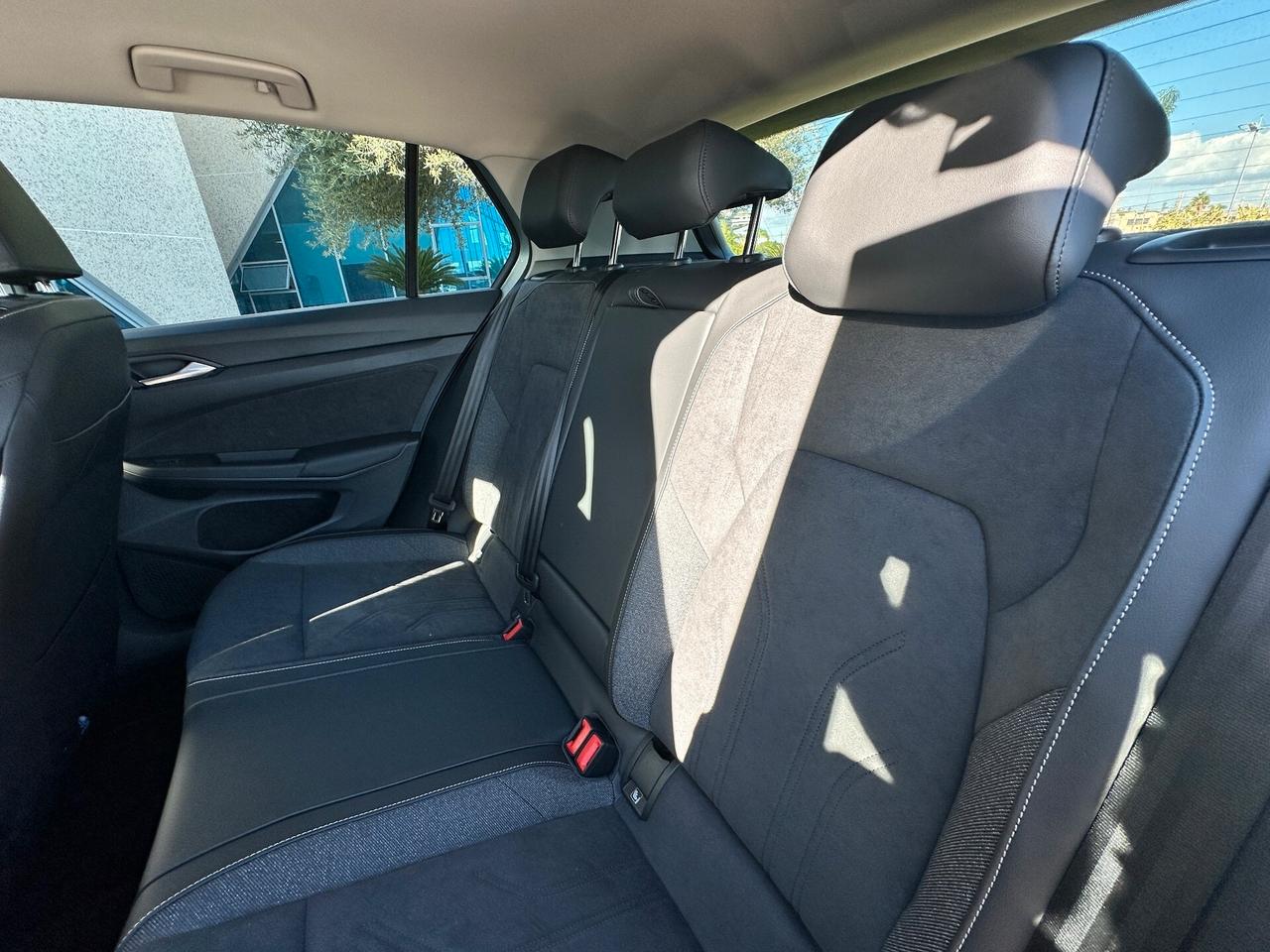 Volkswagen Golf 1.5 TSI eHybrid DSG Style possibilità noleggio no scoring