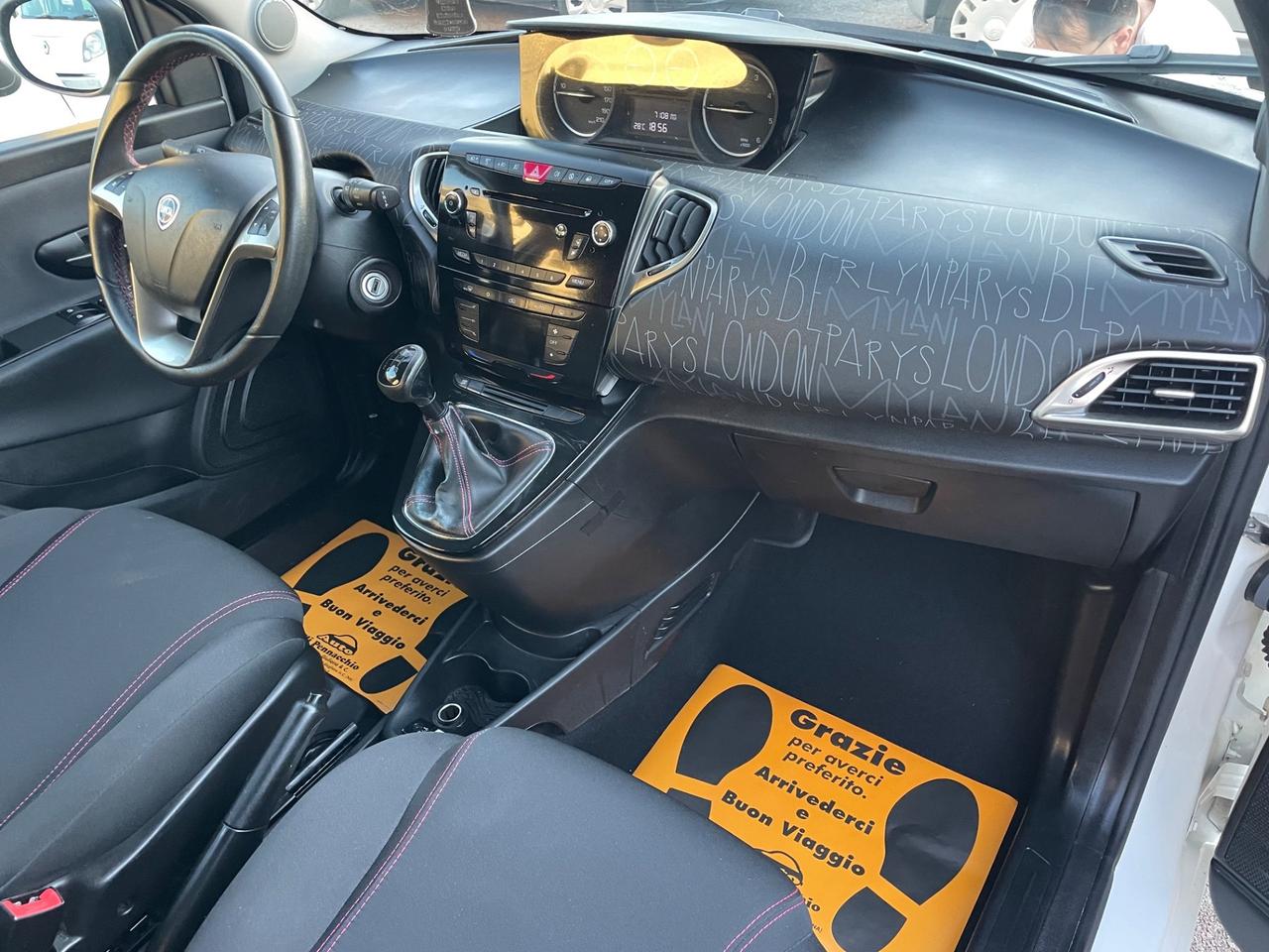 LANCIA YPSILON 1.3 DIESEL 95 (CV) 2013