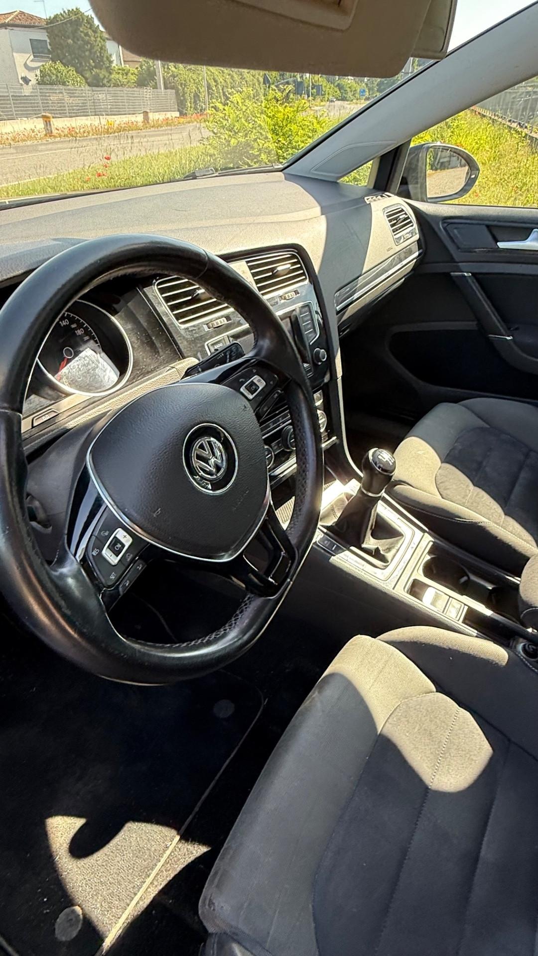 Volkswagen Golf 2.0 TDI 5p. Highline BlueMotion Technology