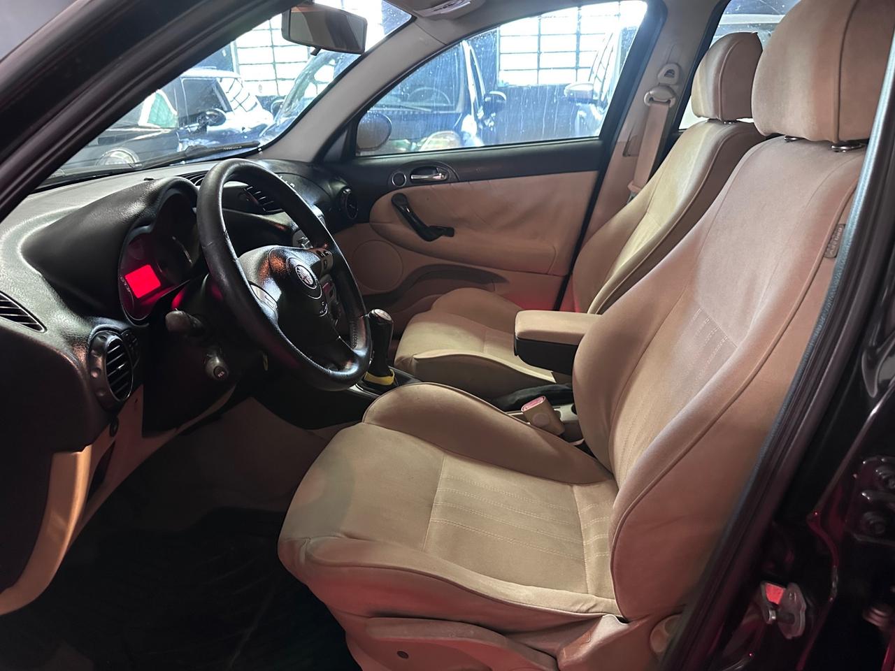 Alfa Romeo 147 2.0 16V TS 5 porte Distinctive GPL