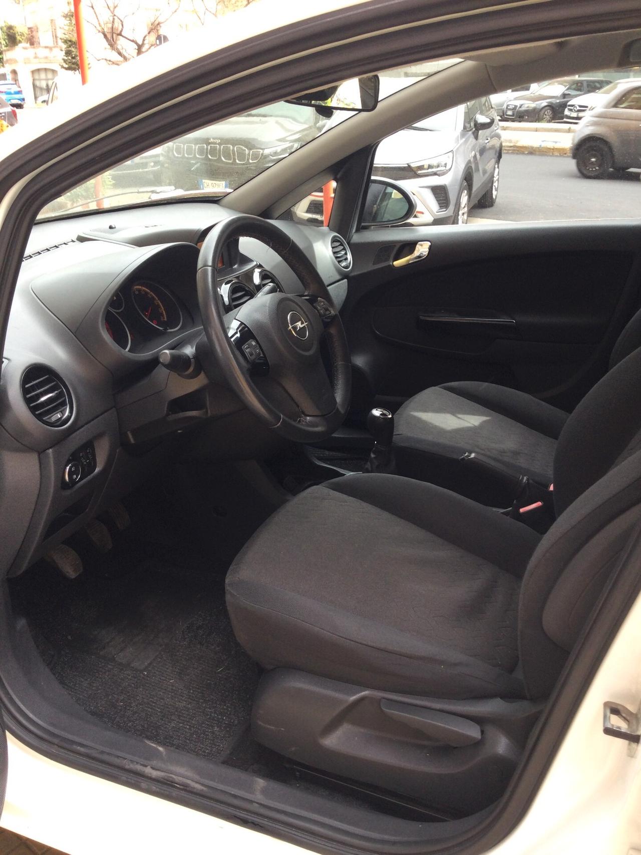 Opel Corsa 1.2 85CV 5 porte GPL-TECH Edition