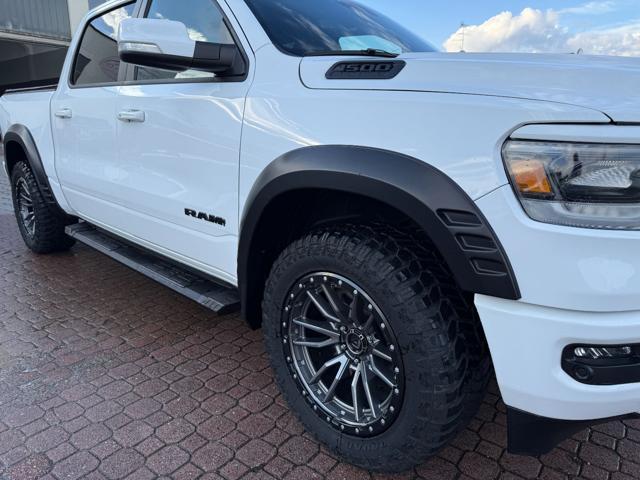 DODGE RAM 1500 4x4 5.7 SPORT NIGHT EDITION - GPL -12"