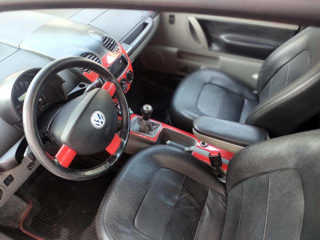 Volkswagen New Beetle 2.0 Gpl pelle e tettuccio