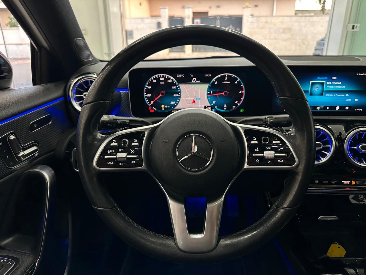 Mercedes-benz A 200 d Automatic Premium Night Pack