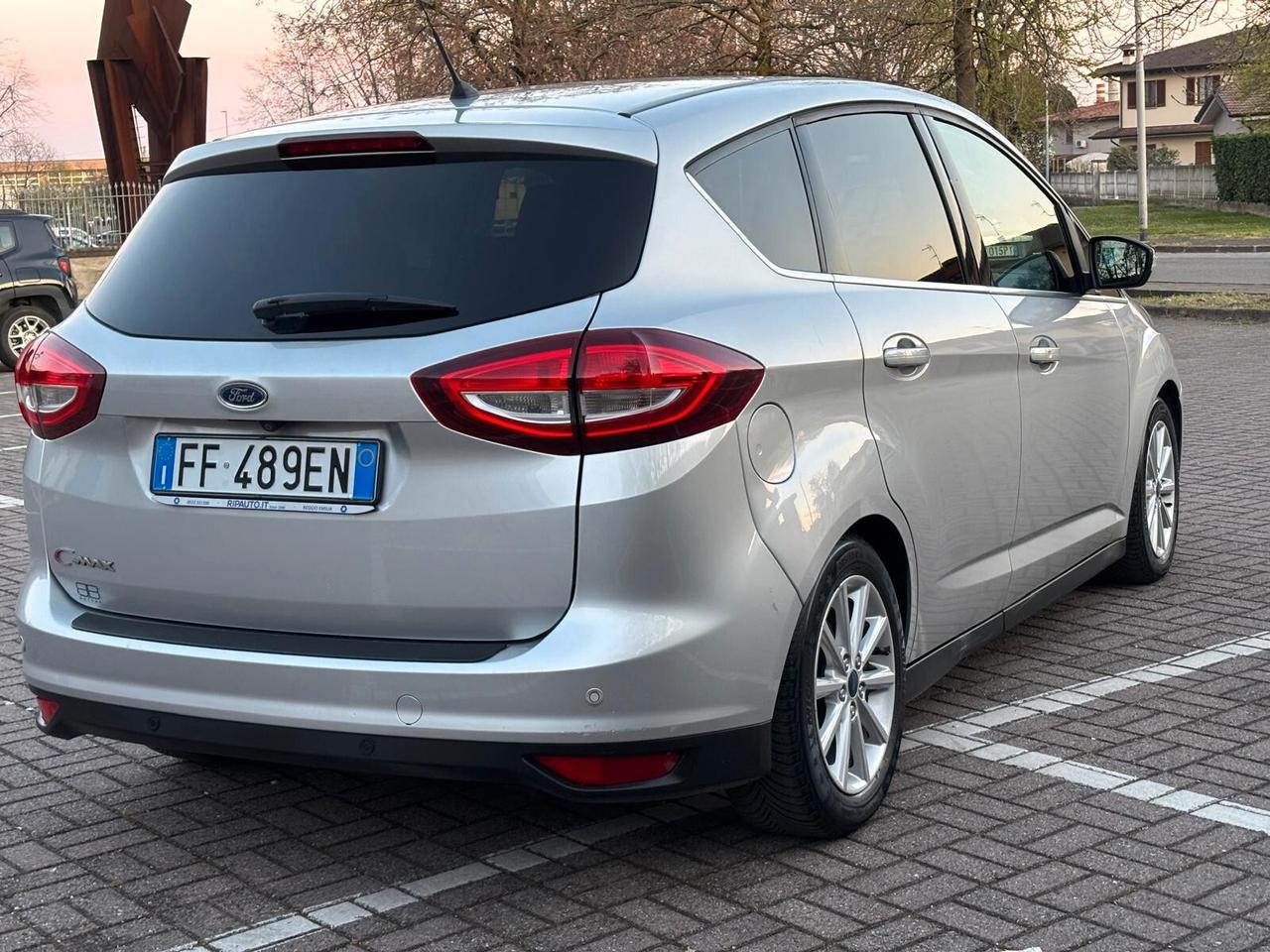 Ford C-Max 1.6 120CV GPL Titanium..CELL 320 147 1147 WUATSAPP