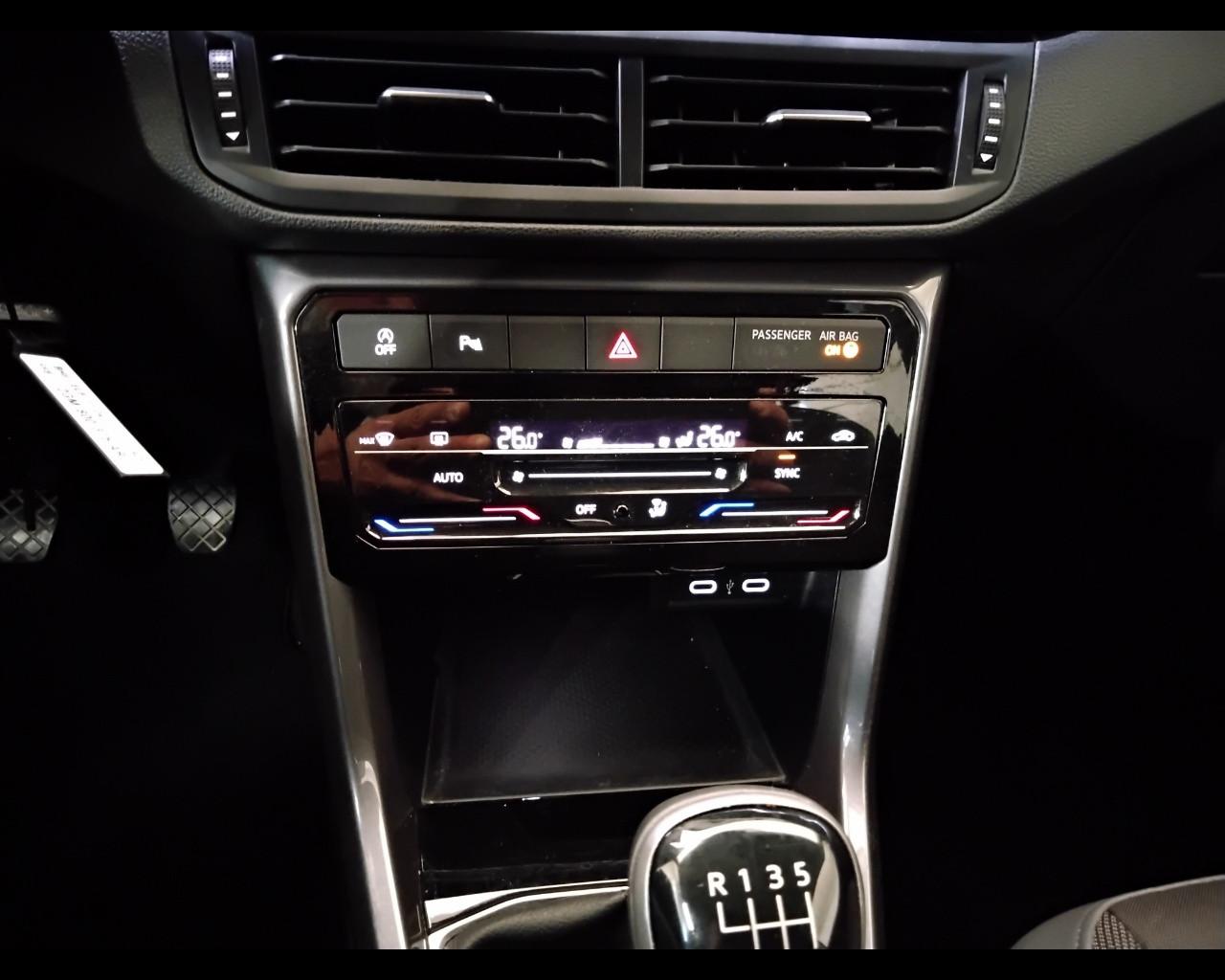 VOLKSWAGEN T-Cross 2019 - T-Cross 1.0 tsi Advanced 110cv