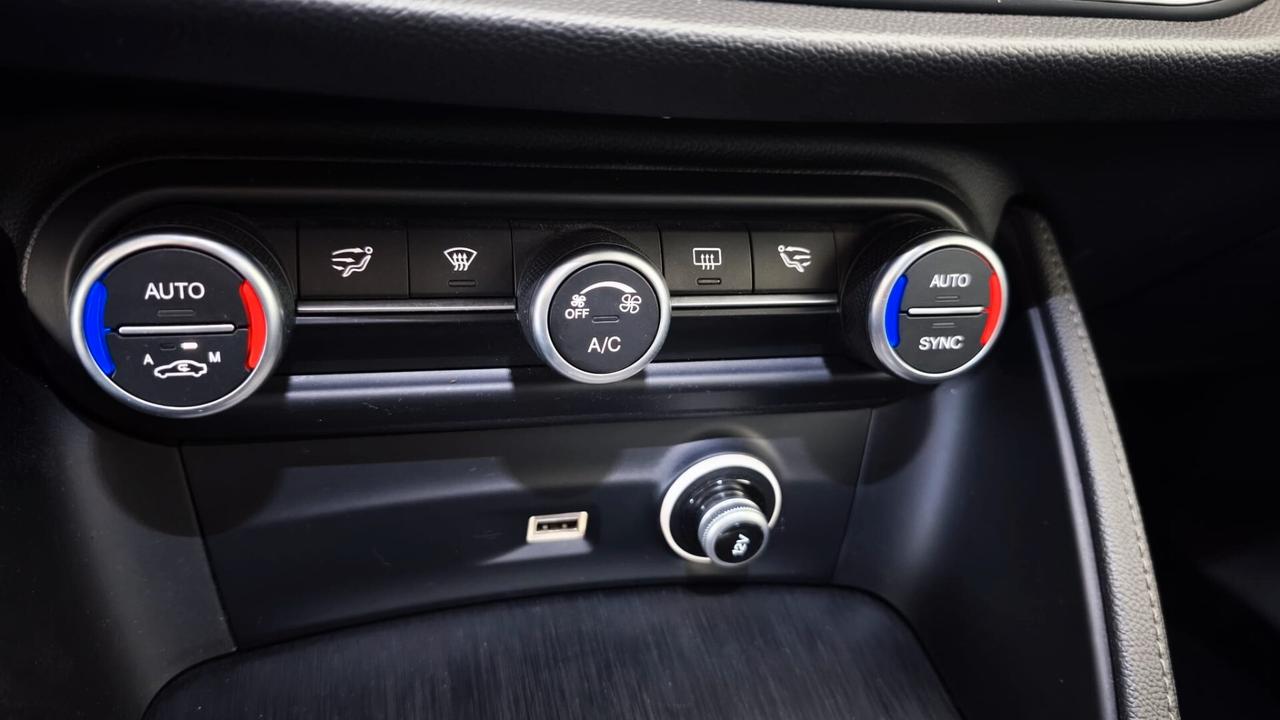 Alfa Romeo Stelvio 2.2 Turbodiesel 190 CV AT8 Q4 Super