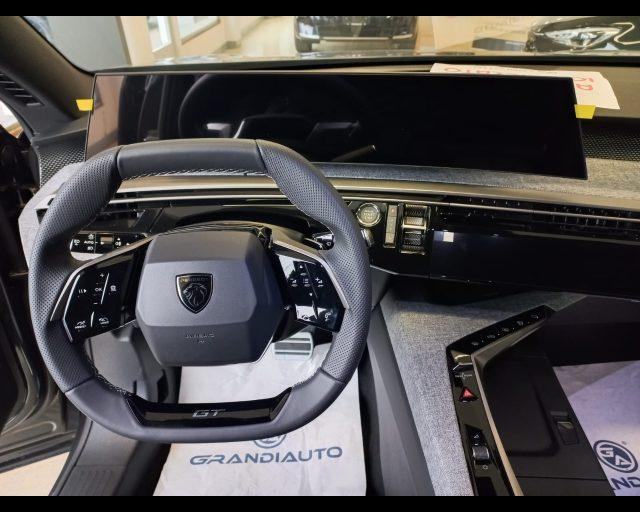 PEUGEOT 5008 1.2 hybrid GT 136cv e-dcs6