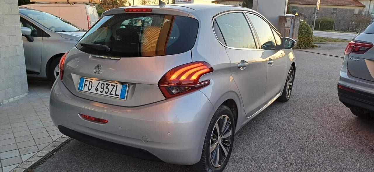 Peugeot 208 BlueHDi 75 5 porte Allure Neopatentati