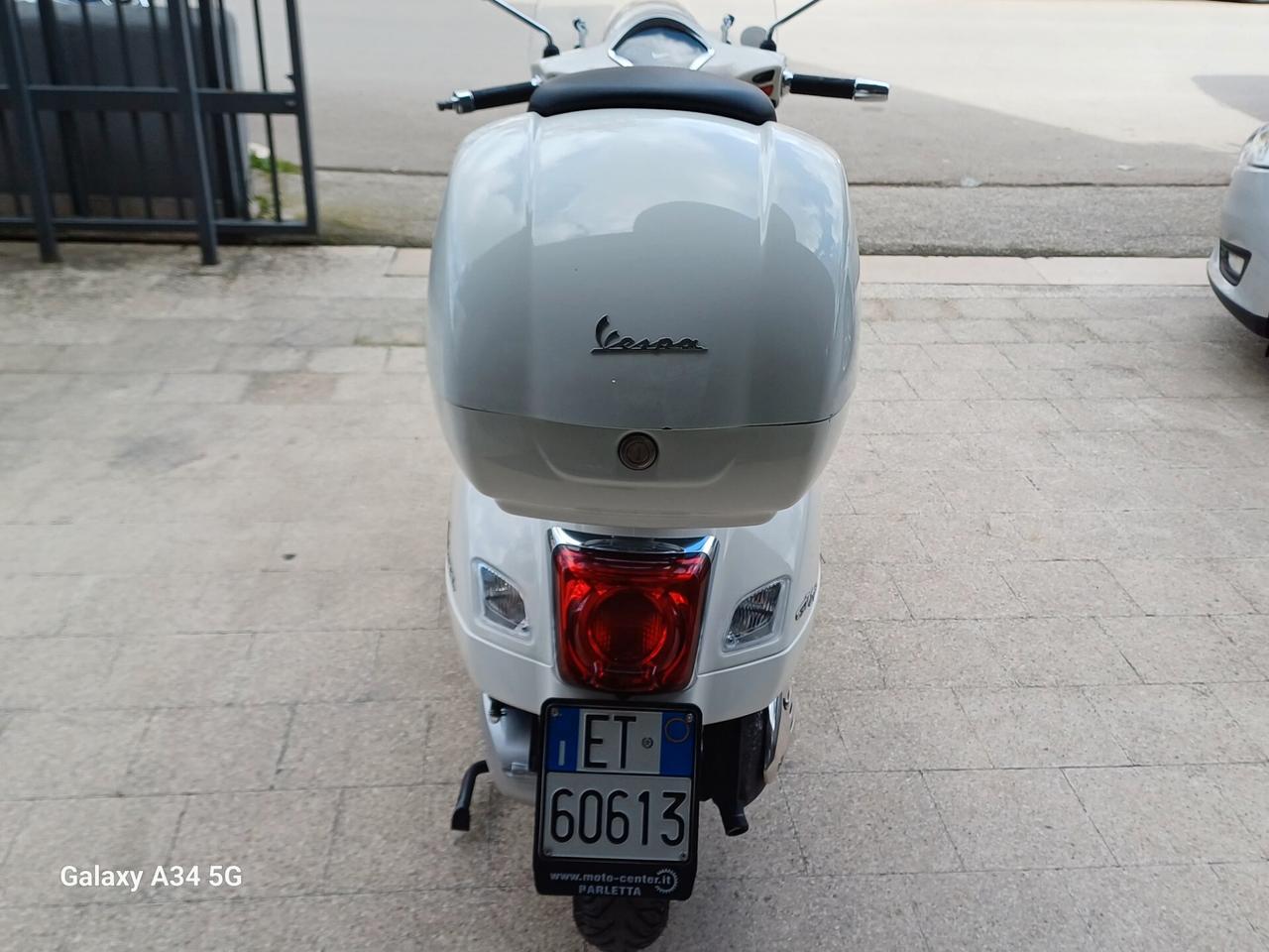 PIAGGIO VESPA GTS HPE 300