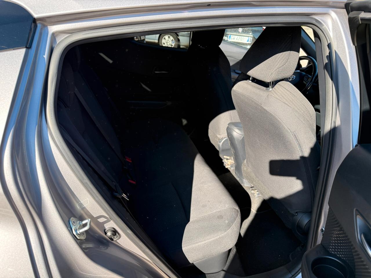 Toyota C-HR 1.8 Hybrid E-CVT Lounge