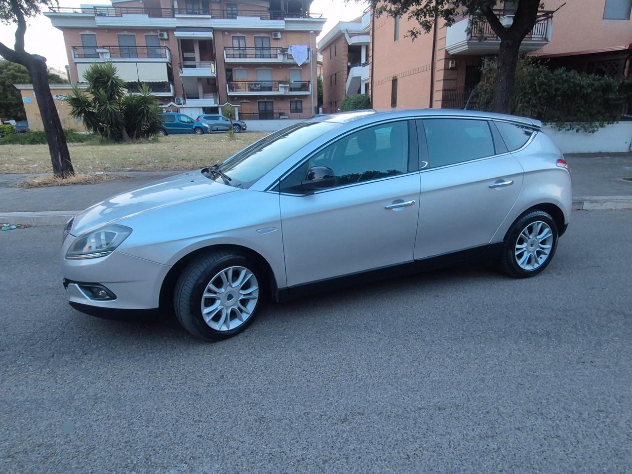 Lancia Delta 1.6 MJT gold anno 2011