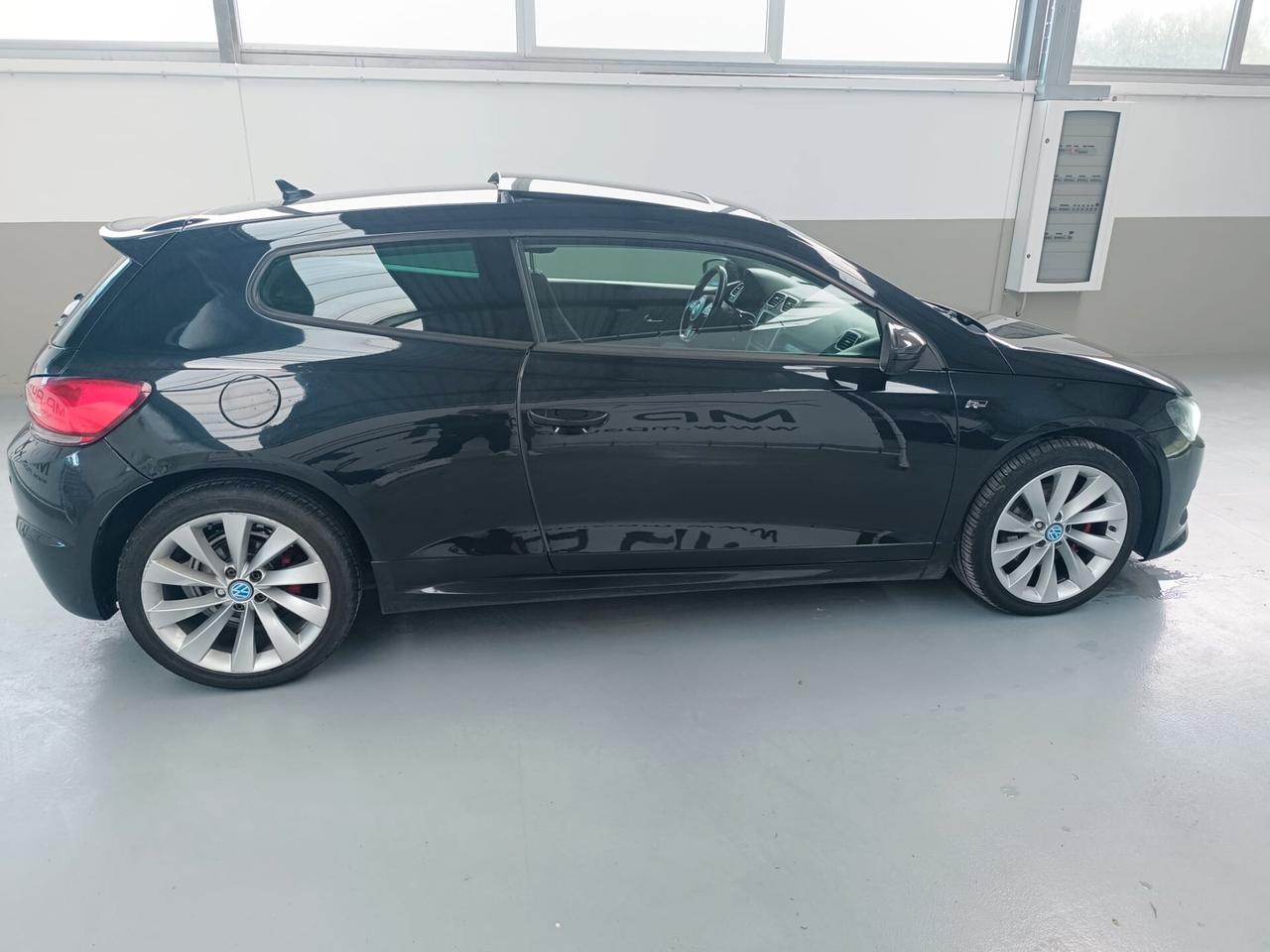 Volkswagen Scirocco 2.0 TDI 170cv R-LINE
