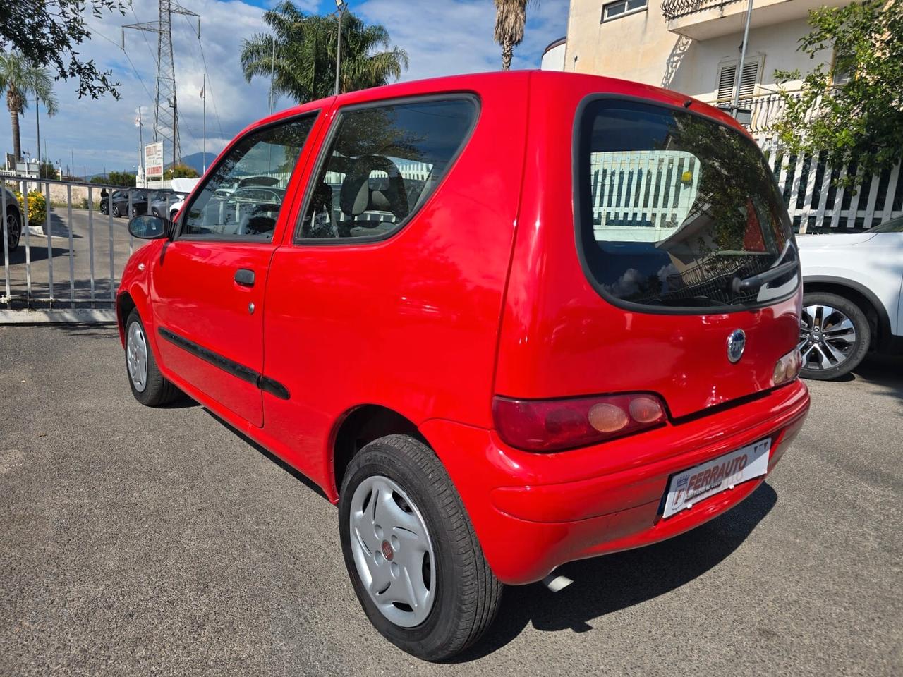 FIAT 600 1.0 BENZINA CON CLIMA NEOPATENTATI