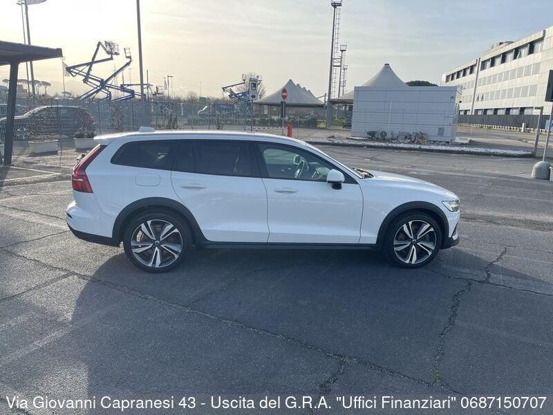 Volvo V60 Cross Country D4 AWD Geartronic Business Plus