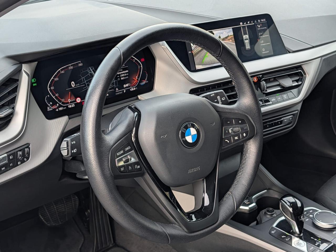 Bmw 118 118d 5p. Business Advantage