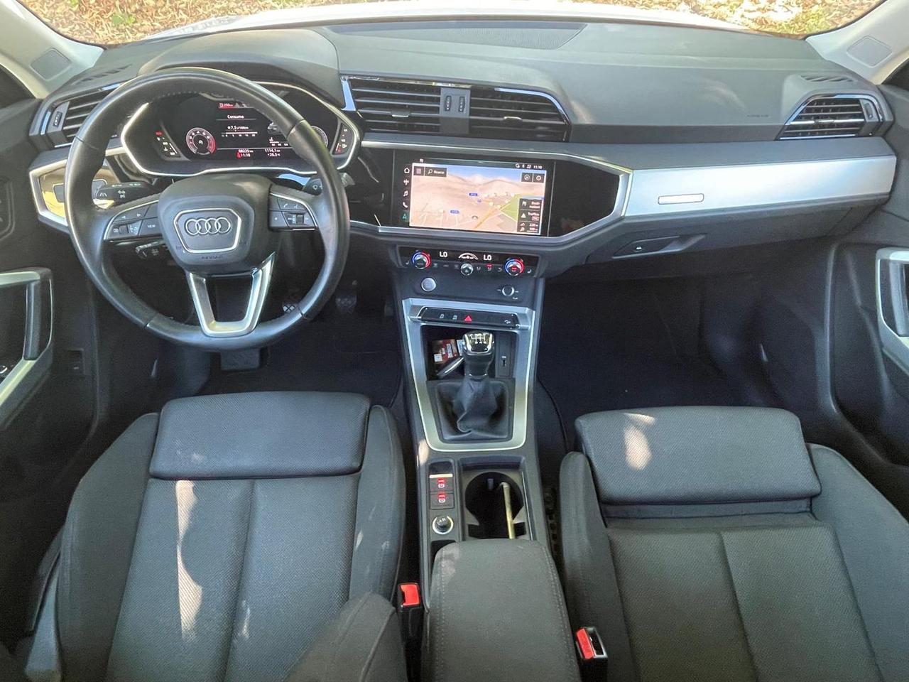 Audi Q3 S Line 1.5 35 TFSI #11556