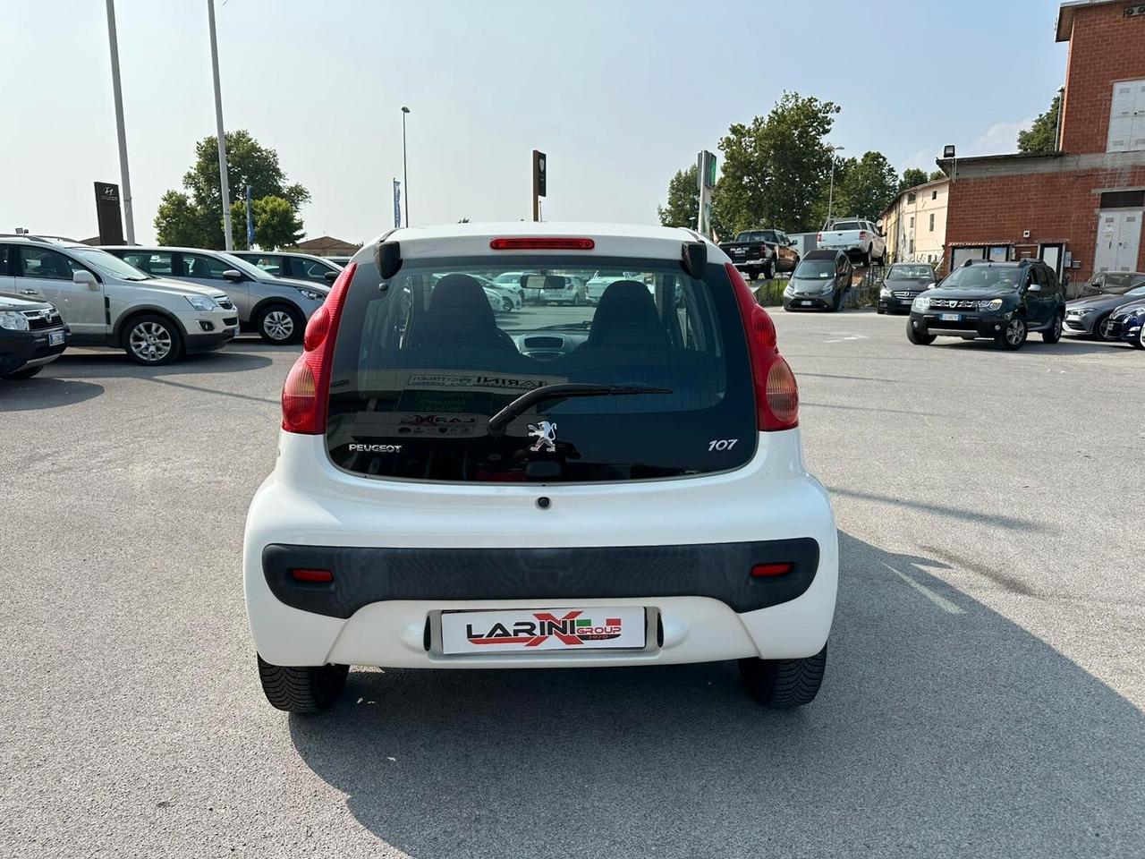 Peugeot 107 1.0 68CV 5p. Sweet Years
