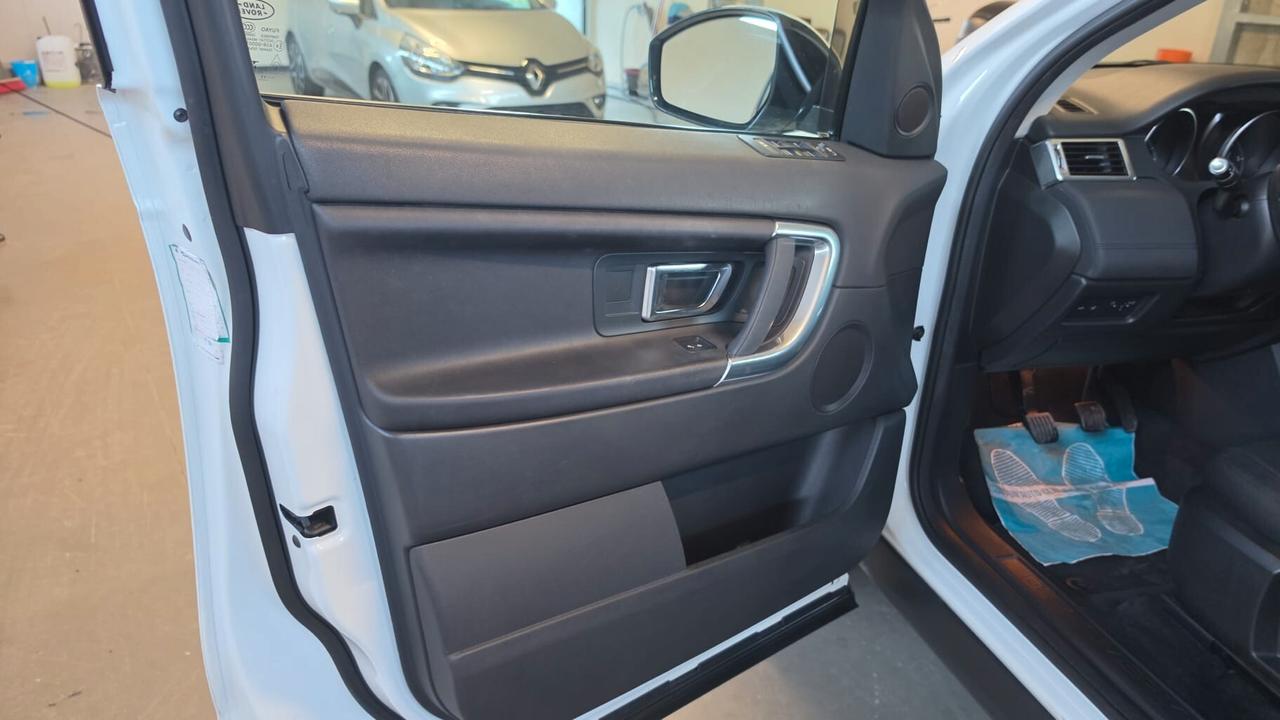 Land Rover Discovery Sport 2.0 TD4 150 CV AWD