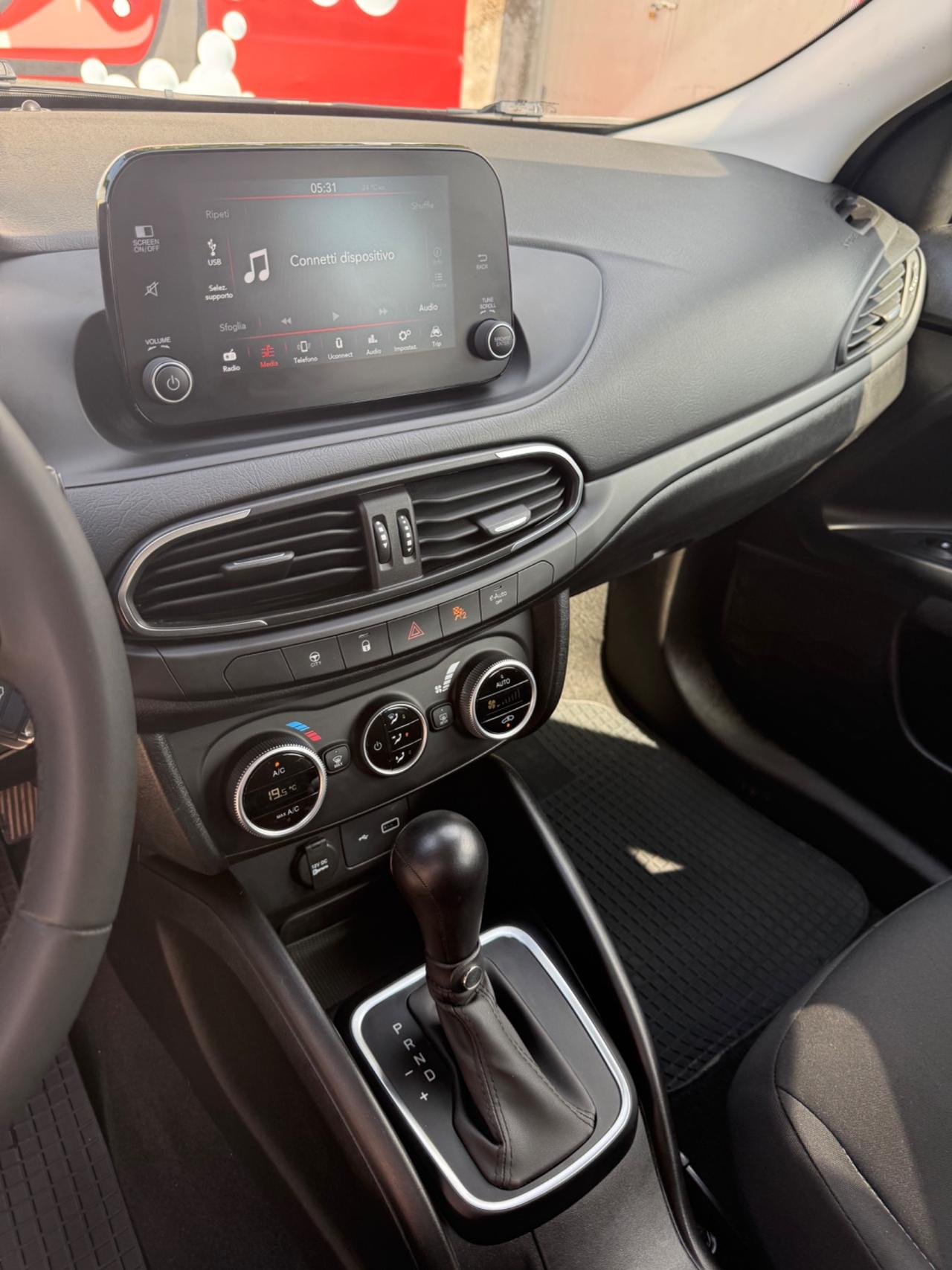 Fiat Tipo 1.5 Hybrid DCT 5p (131 CV)