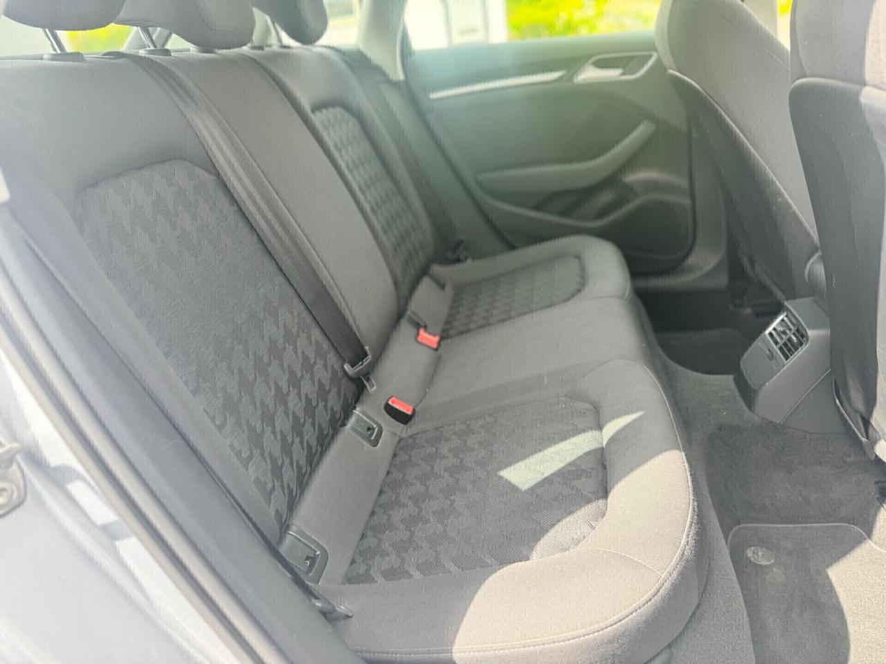 Audi A3 1.6 TDI clean diesel Ambition
