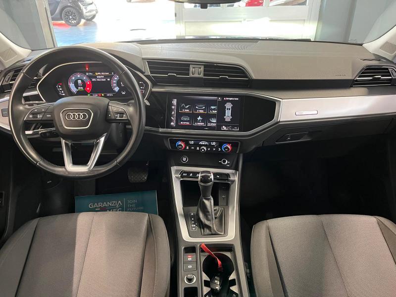 Audi Q3 Sportback 35 2.0 tdi Identity Black s-tronic