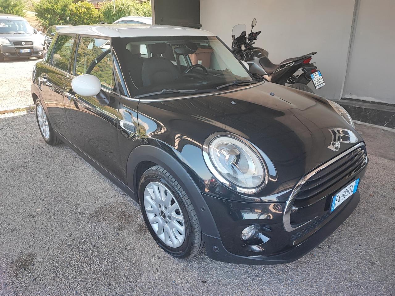 Mini 1.5 Cooper D Business XL