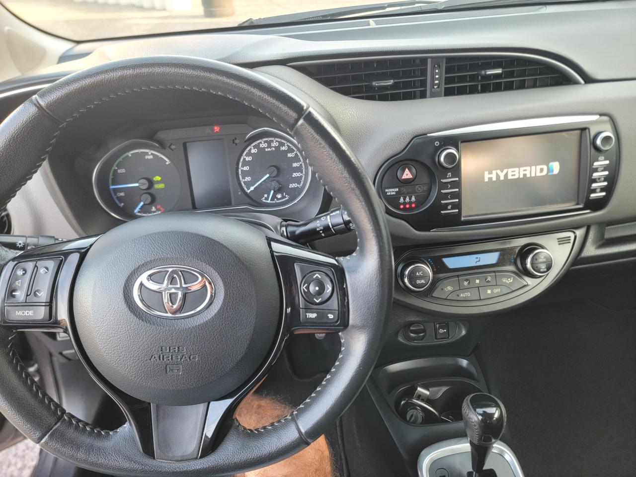 Toyota Yaris 1.5 Hybrid 5 porte Active GARANZIA