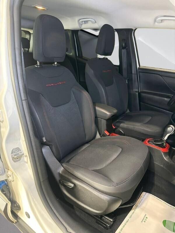 Jeep Renegade 2.0 Mjt 170CV 4WD Active Drive Trailhawk