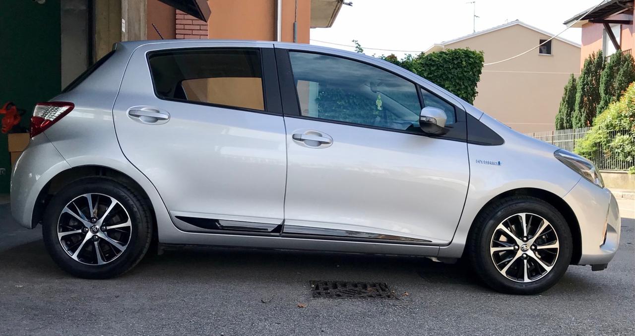 Toyota Yaris 1.5 Hybrid 5 porte Active