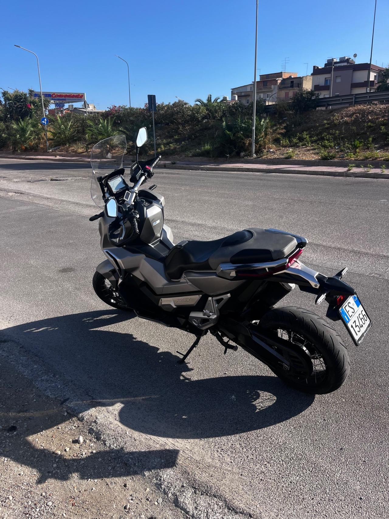 Honda ADV 350 2023 bauletto paravento