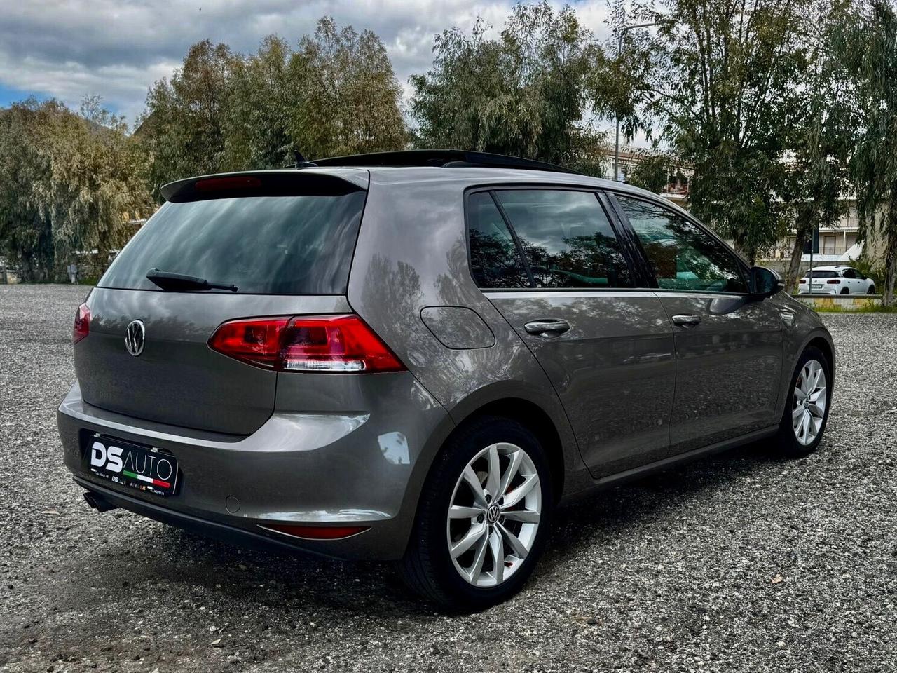 VOLKSWAGEN GOLF 2.0 TDI 150 CV 5P. HIGHLINE TETTO APRIBILE