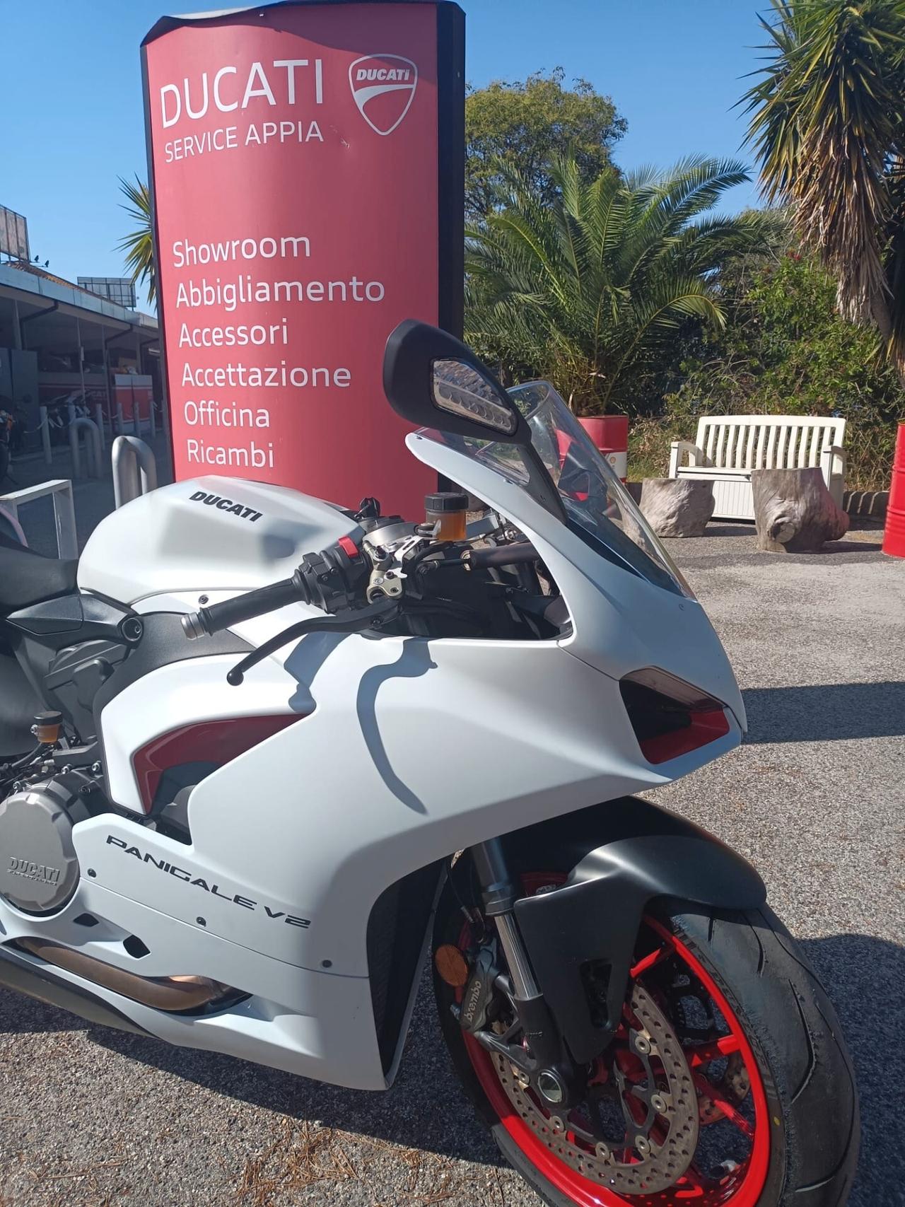 Ducati Panigale V2